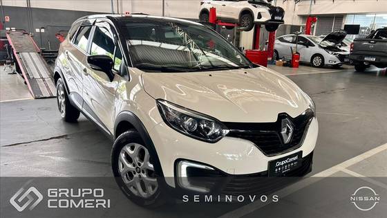 RENAULT CAPTUR 1.6 16V SCE FLEX LIFE X-TRONIC RENAULT CAPTUR 1.6 16V SCE FLEX LIFE X-TRONIC
